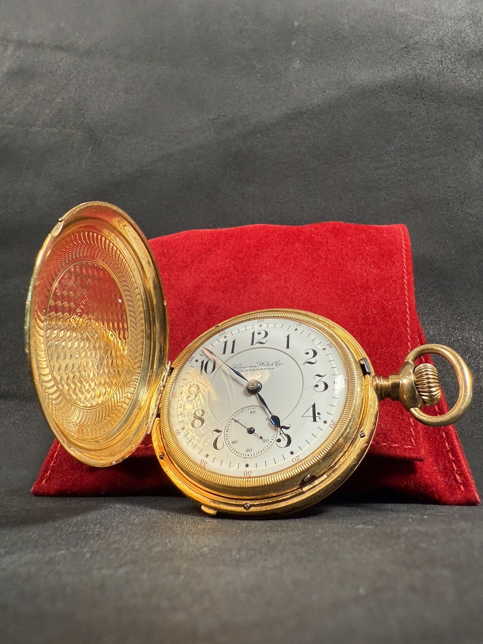 Hampden Watch Co 18s hunting case pocket watch dial open