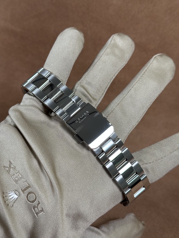 NOMOS Club Sport Neomatik 42 bracelet clasp