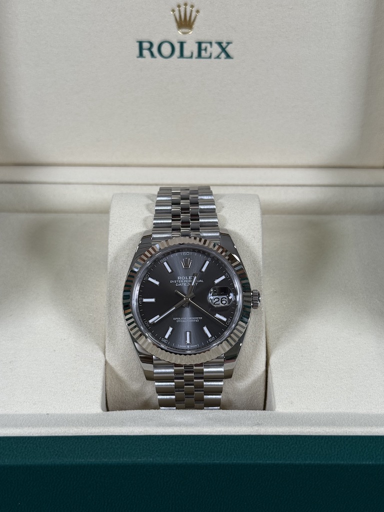 Rolex Datejust 41 ref 126334 in box
