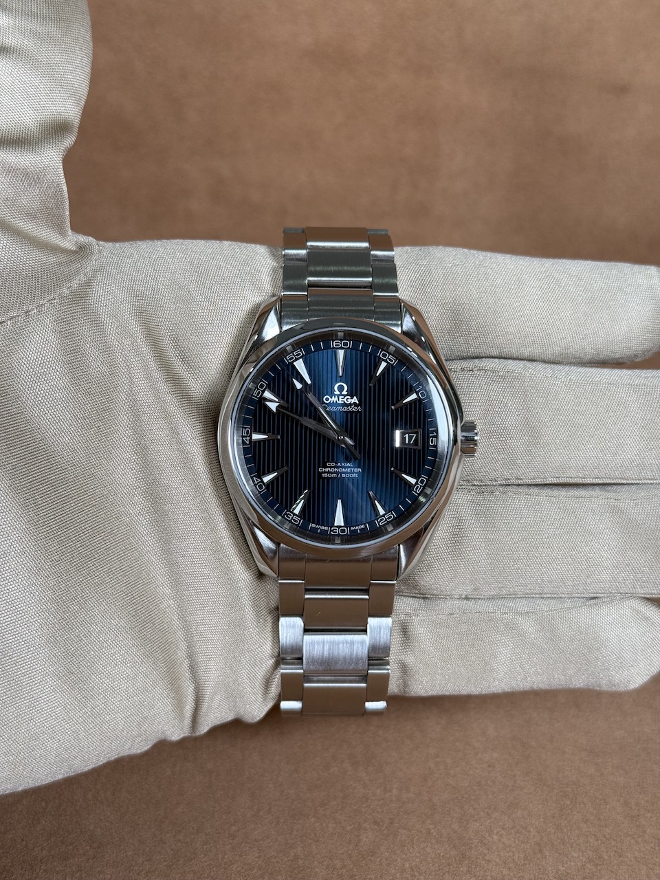 Omega Seamaster Aqua Terra Skyfall bracelet clasp close up