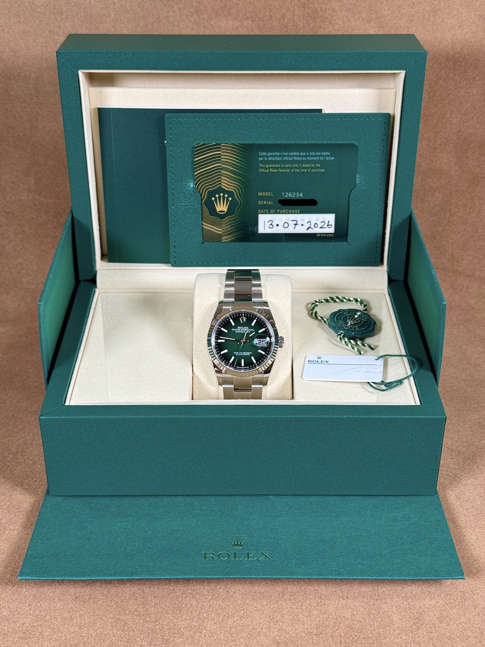 Rolex Datejust 36 ref 126234 complete set in box with papers